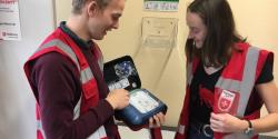 AED-so klein und so Lebensrettend